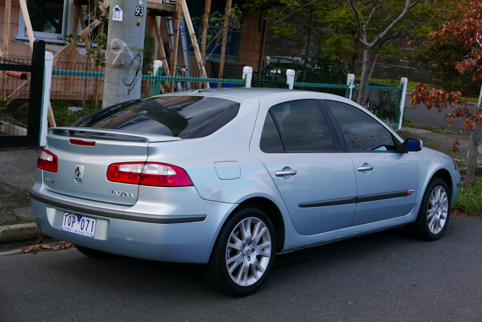 Рено лагуна 2 хэтчбек фото Поговорим про спойлер? - Renault Laguna II, 1,8 л, 2003 года тюнинг DRIVE2