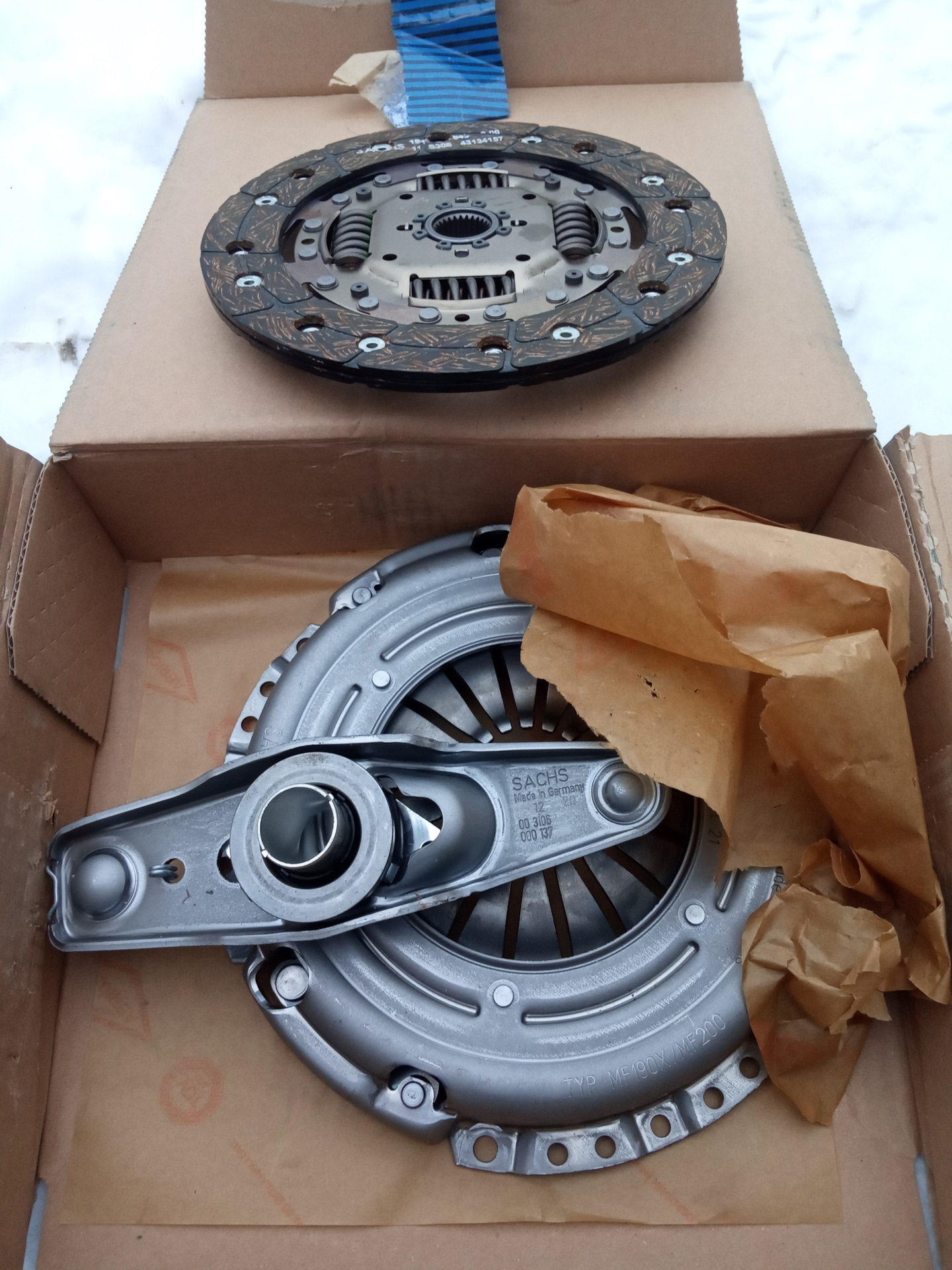 Ремонт мкпп и замена сцепления — Volkswagen Golf Plus, 1,4 л, 2013 года ...