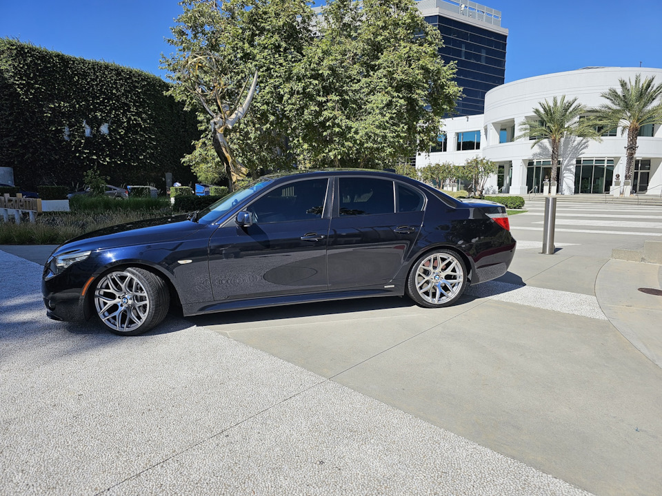 Фото в бортжурнале BMW 5 series (E60)
