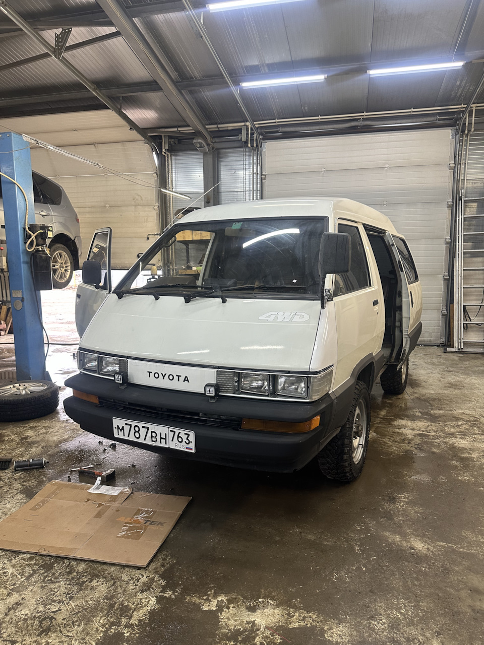 Когда больная голова😂… — Toyota Master Ace Surf, 2 л, 1988 года | своими  руками | DRIVE2