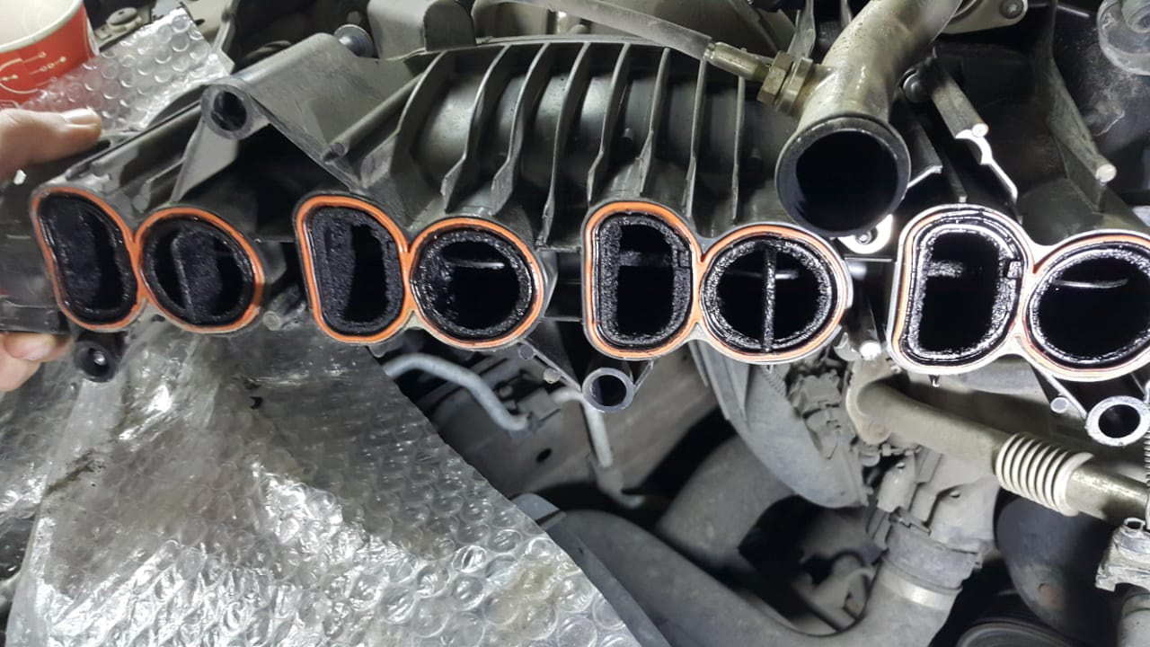 клапан холостого хода бмв х5 е53 4. глохнет на ходу бмв. Bmw e39 м52 датчик дроссельной. бмв 320d е46 воздушные шланги. патрубок на холостой ход бмв е36 м43.