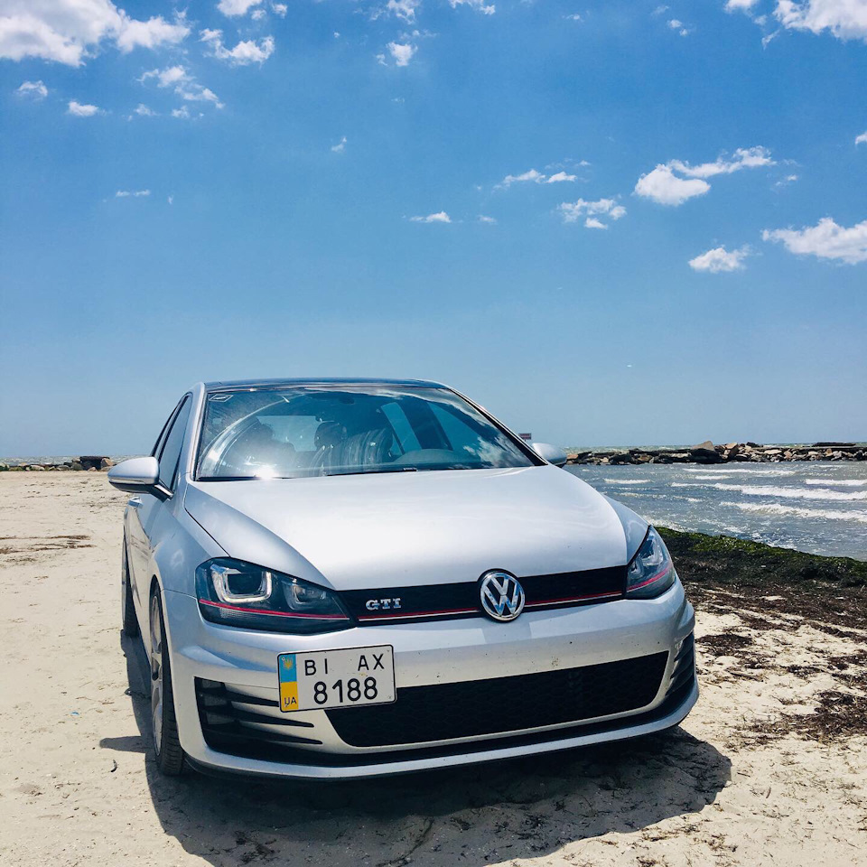 Photo from the logbook Volkswagen Golf GTI Mk7