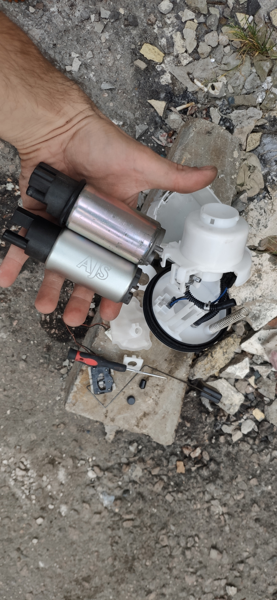 Замена датчика уровня масла, прощай желтая масленка! — Lada 2114, 1,5 л ...