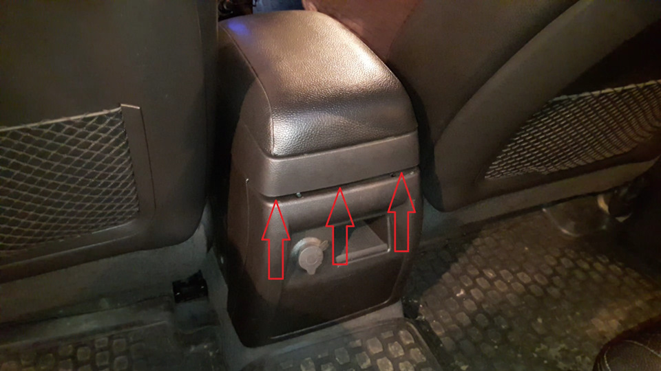 Монитор в подлокотник в авто. Смотреть фото Монитор в подлокотник в авто. Смотреть картинку Монитор в подлокотник в авто. Картинка про Монитор в подлокотник в авто. Фото Монитор в подлокотник в авто