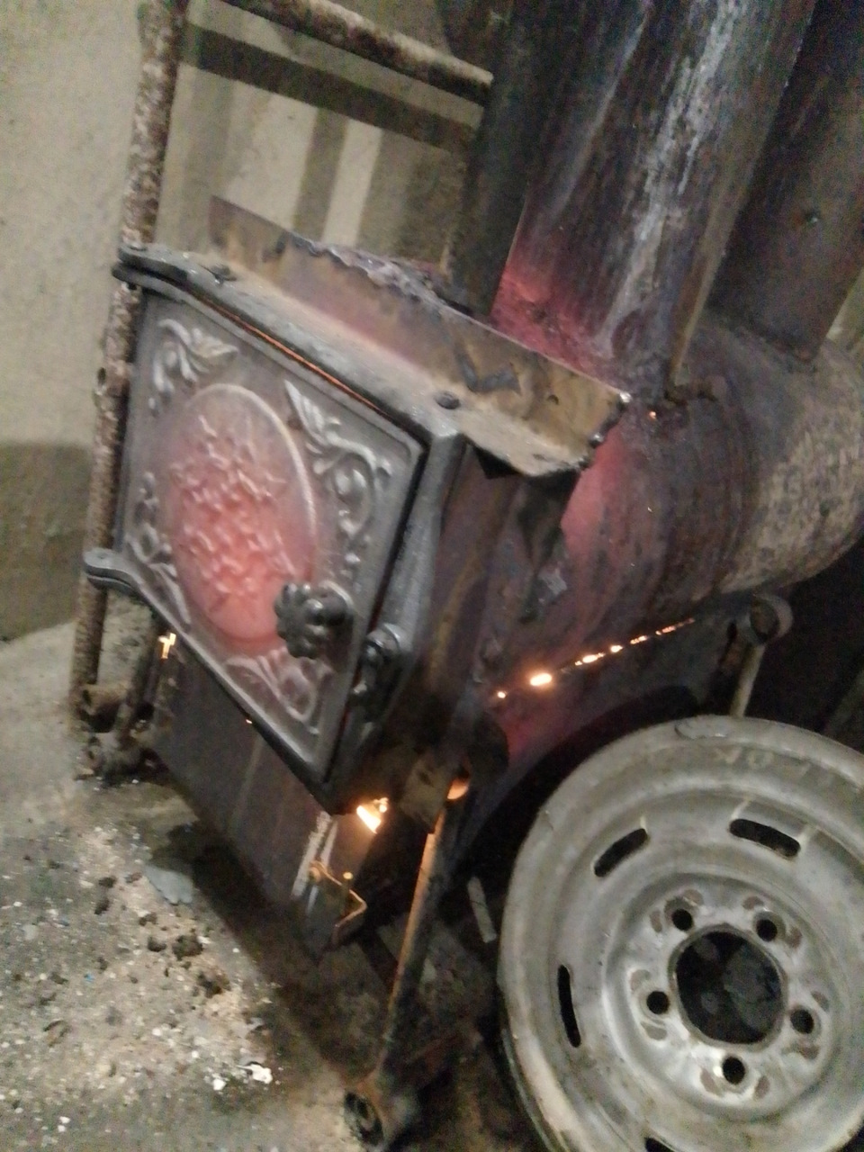 Печка в гараж из автомобильных газовых балонов доработка — DRIVE2