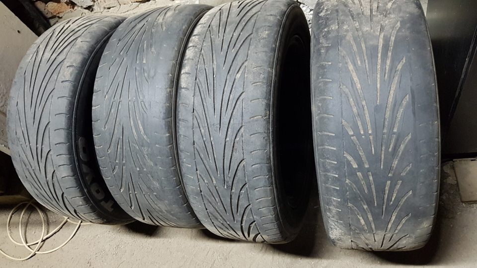 Почему такой износ задней резины? — Honda Civic 4D (8G), 1,8 л, 2009 ...