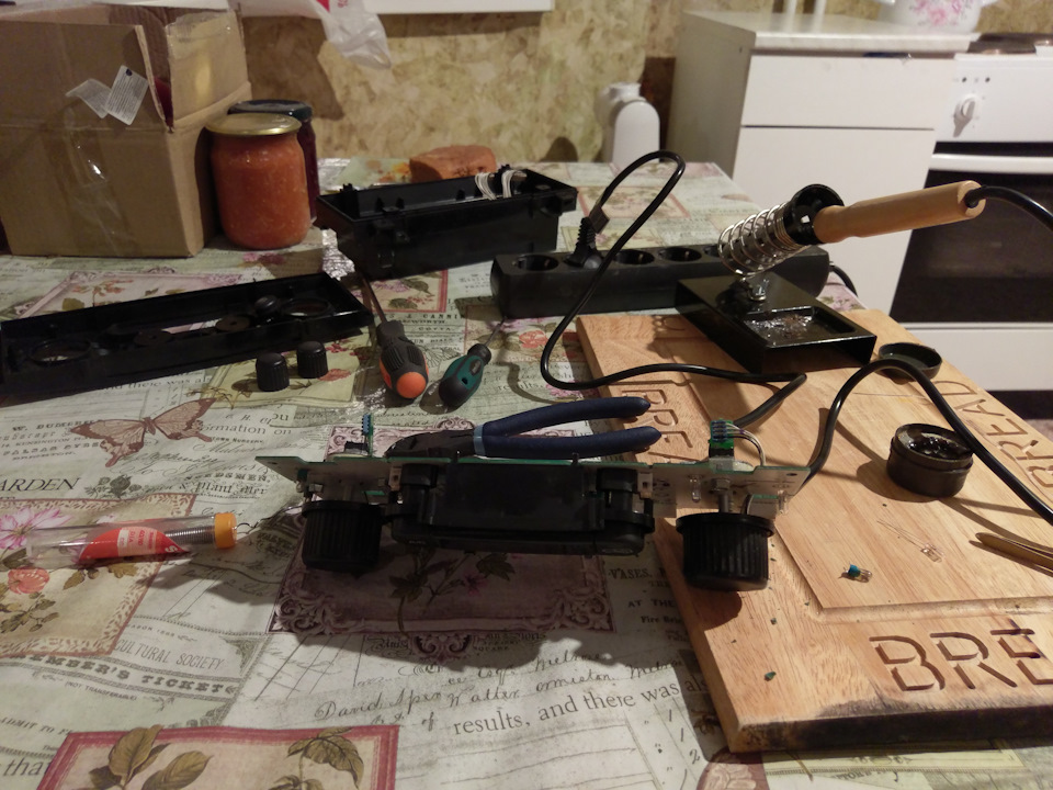 Ремонт подсветки блока климат-контроля — Jeep Grand Cherokee (WJ), 4,7 ...