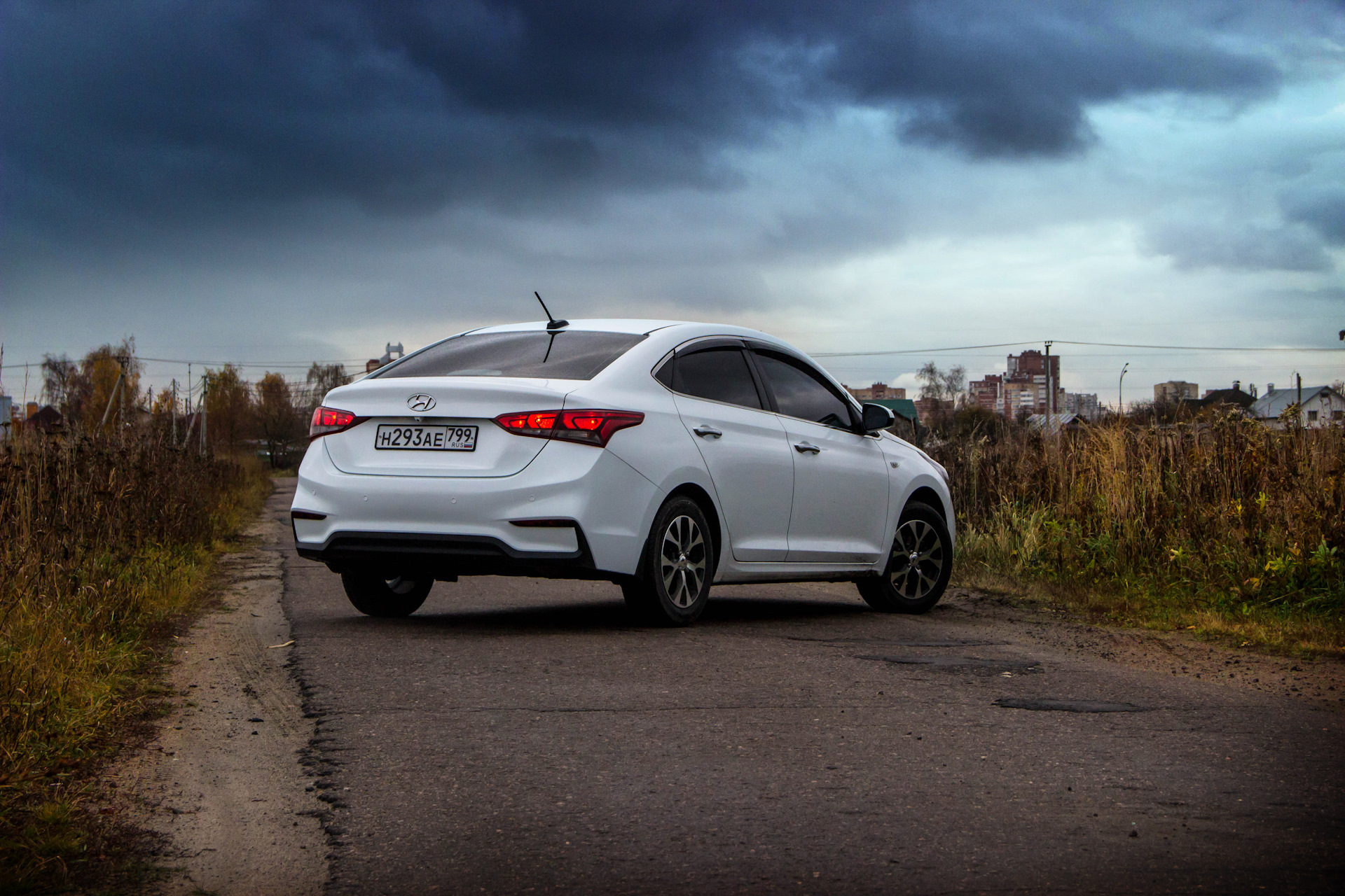 Хендай солярис 2 фото. Солярис 2 2018. Солярис 2 белый. Hyundai Solaris Tuning 2018. Тюнингованные хёндэ Солярис 2.