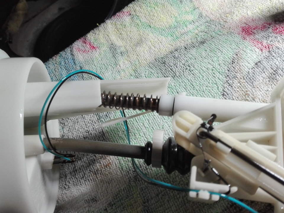 Неверные показания уровня топлива… — Ford Galaxy (Mk I), 1,9 л, 1998 ...