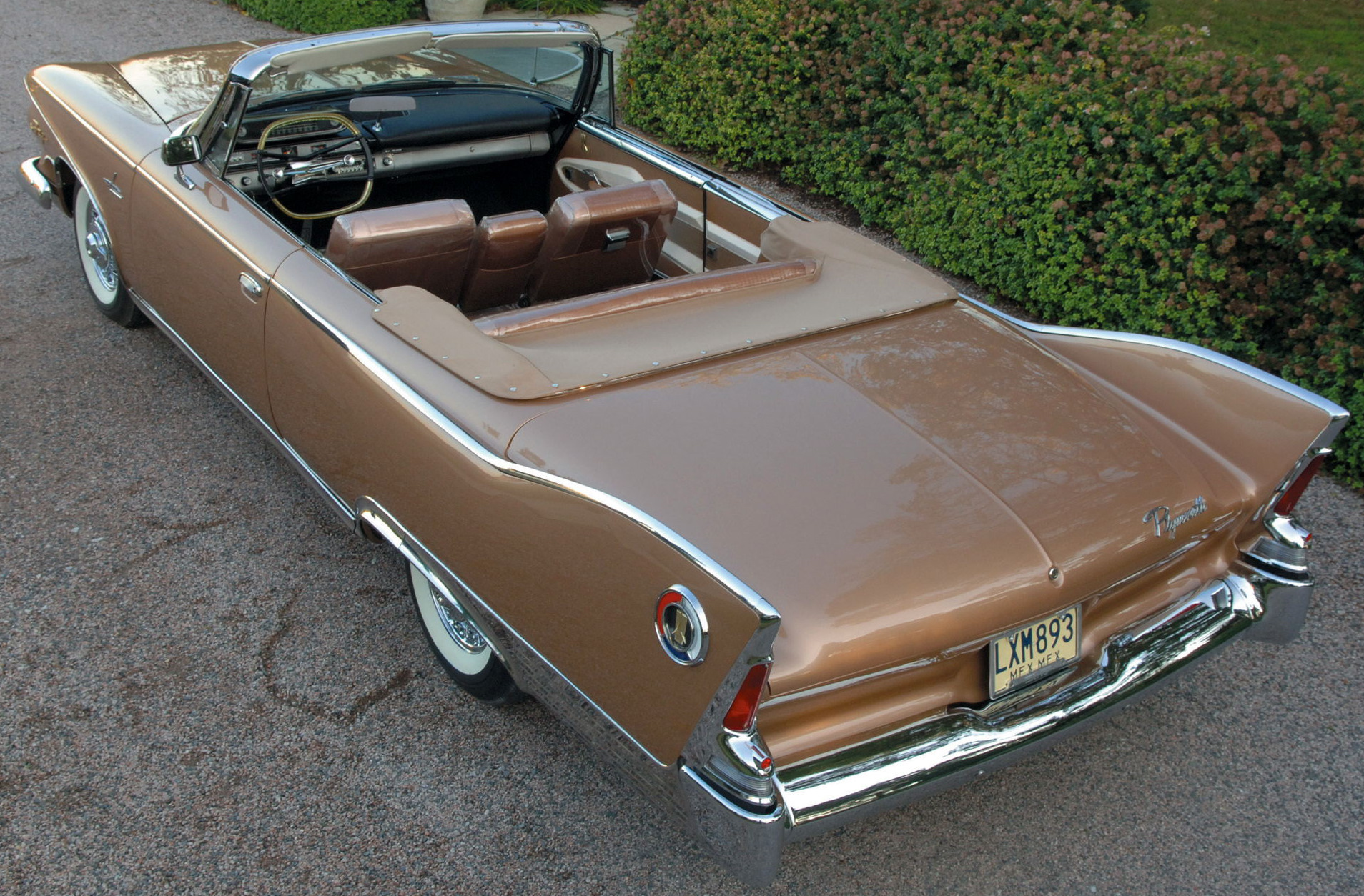 Plymouth_Fury_Convertible_1960