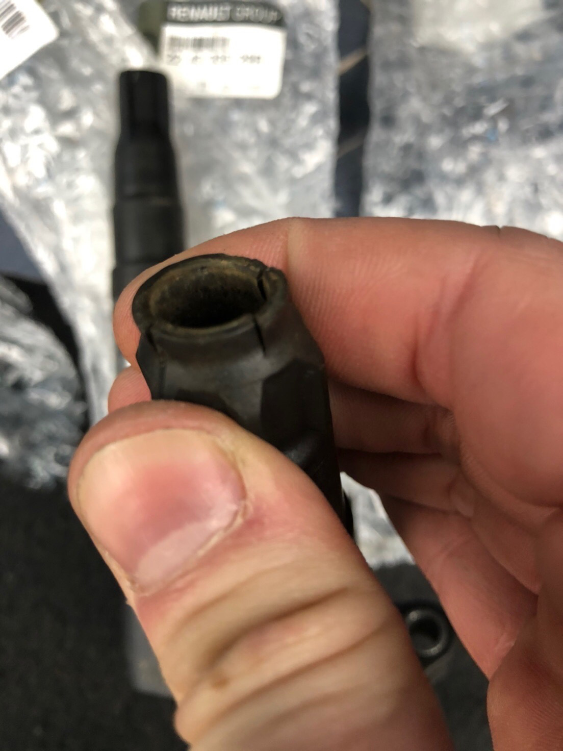 Резинки на катушки зажигания опель. Ремкомплект наконечник катушки зажигания рено меган 2. Наконечник катушки рено меган 2. Ремкомплект наконечник катушки зажигания рено меган 2. Наконечники катушек зажигания к4м.