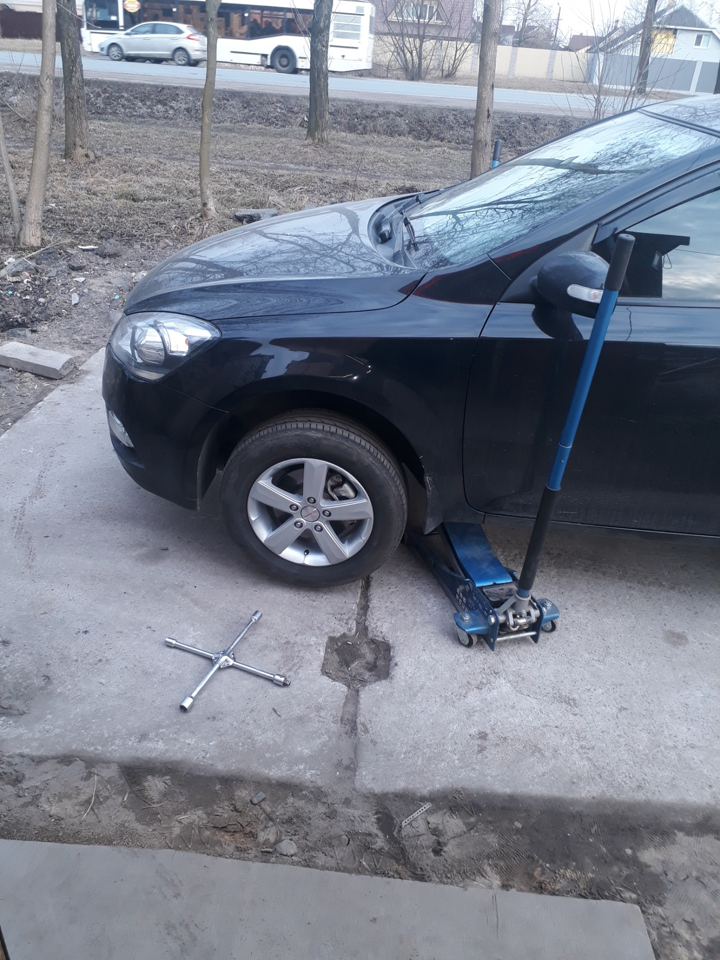 Литые диски и замена задних брызговиков — KIA Ceed (1G), 1,4 л, 2011 ...