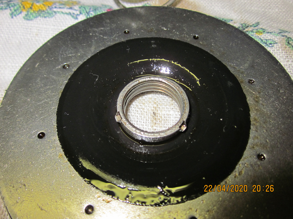 Уплотнение противодренажного клапана — Lada Vesta SW (1G). Запчасти на фото: 22042020