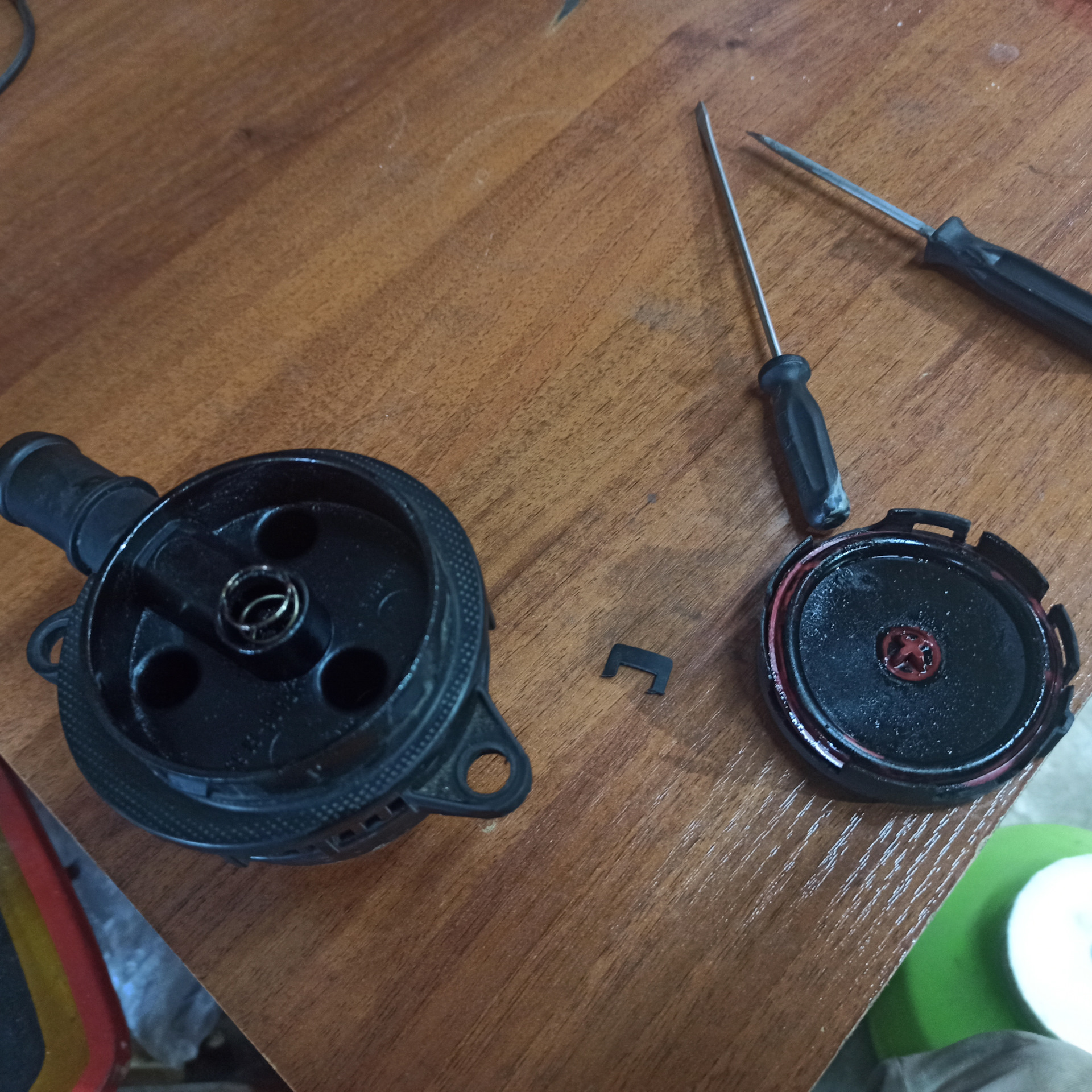 Мембрана ВКГ, датчик уровня масла. — Audi A6 (C6), 3 л, 2005 года ...