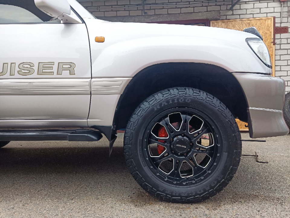Замена прижимной пружины тормозных колодок — Toyota Land Cruiser 100, 4 ...