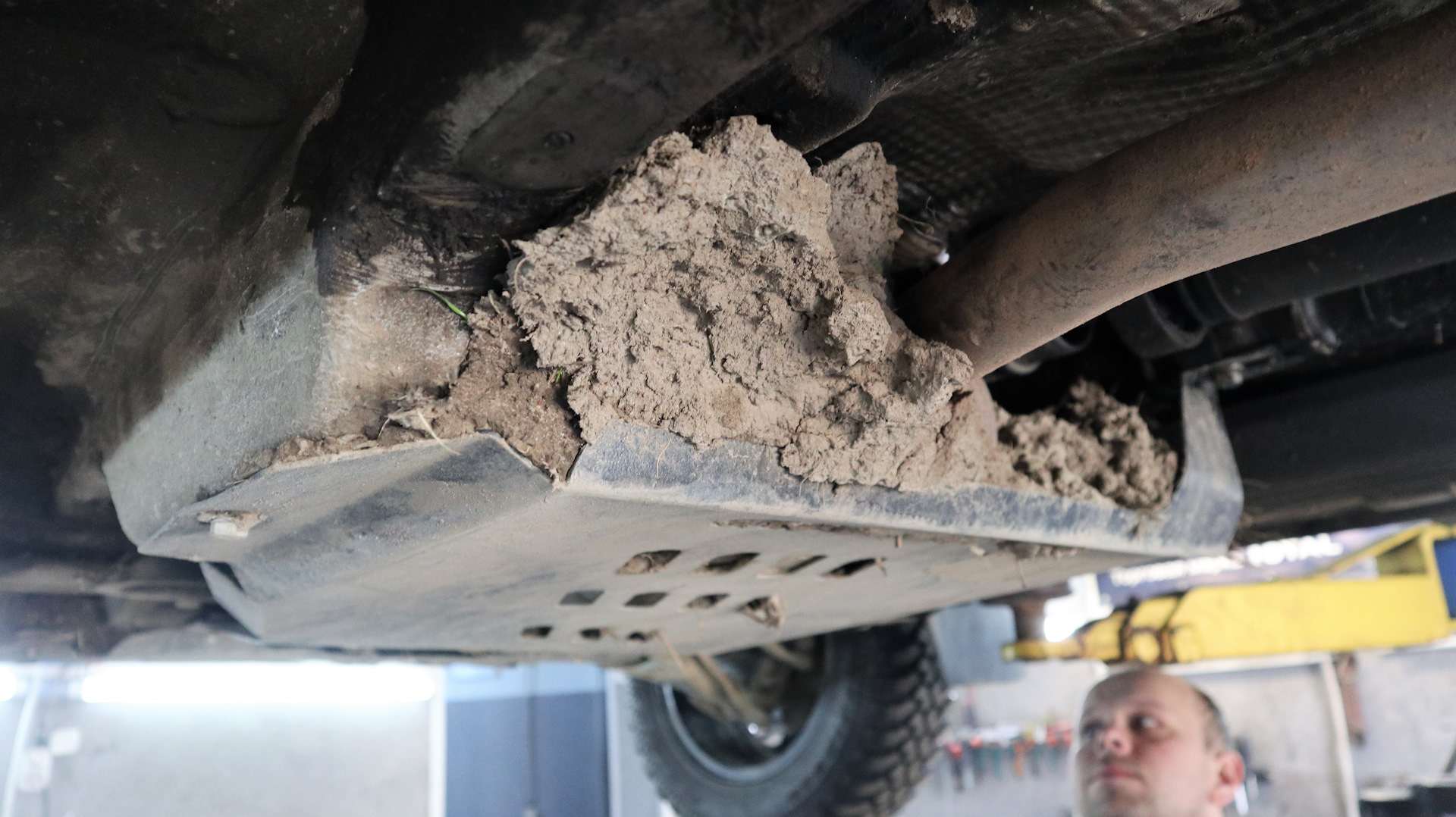 Катализатор рено дастер 1. Сажевый фильтр рено дастер. Сажевый фильтр на рено дастер 1. 5. Сажевый фильтр рено дастер.