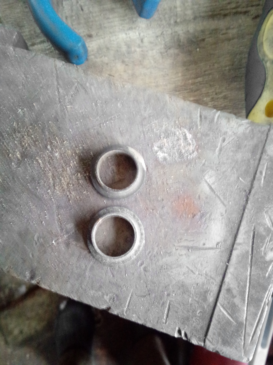 Стопорные кольца тоже разные, родное меньше. — Lada 2120 Надежда