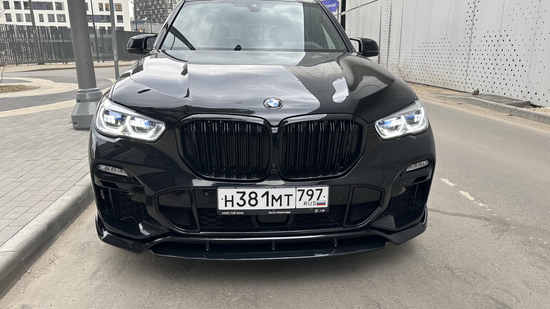 BMW X5 (G05) 3.0 дизельный 2021 | Спортивный Пневмо Диван) на DRIVE2