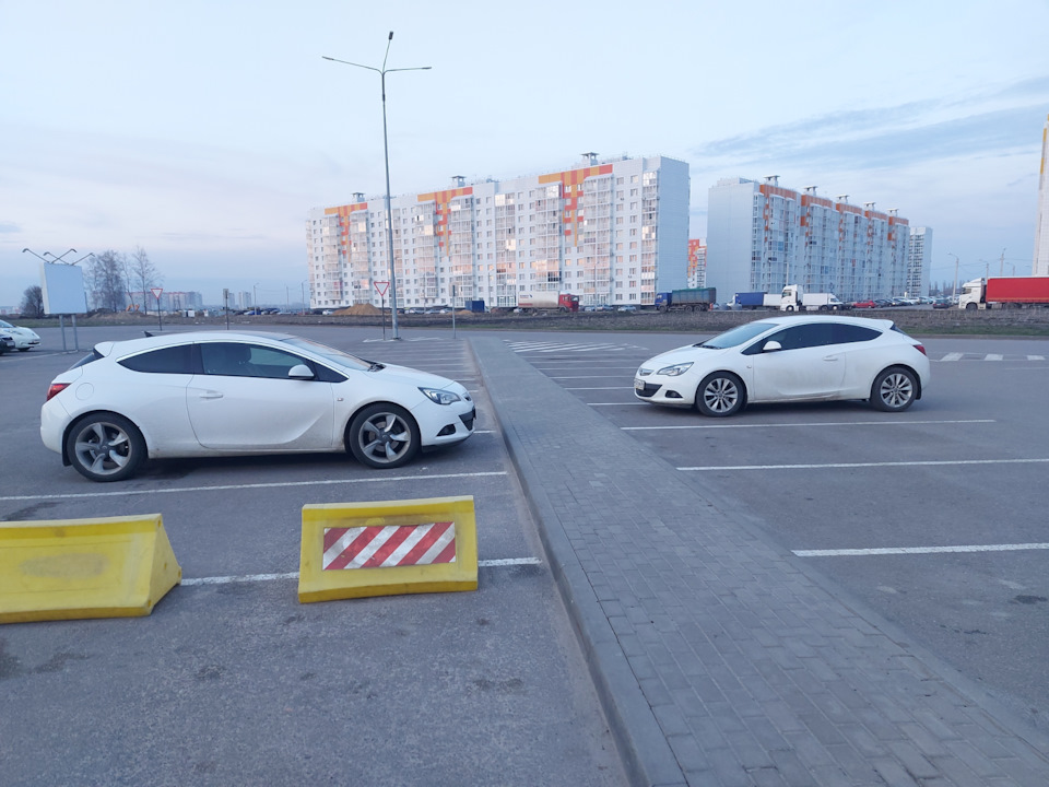 Обводная муфта генератора — Opel Astra J GTC, 2 л, 2013 года | поломка ...