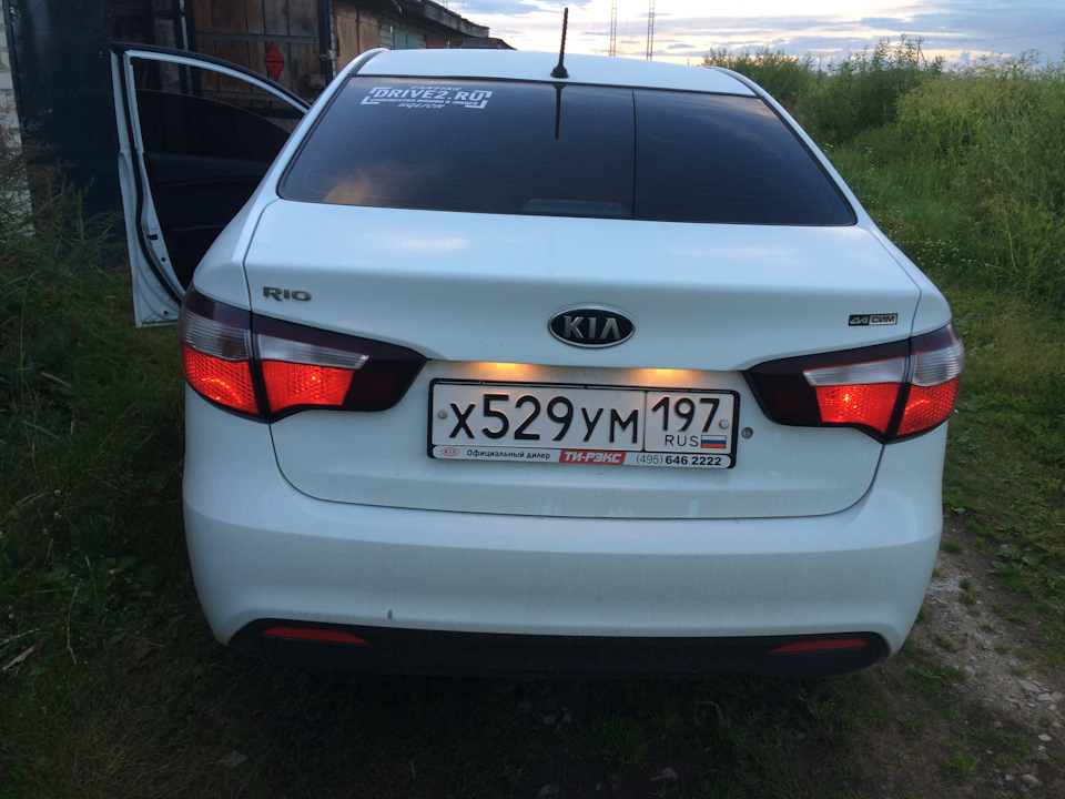 Двойной стоп сигнал! — KIA Rio (3G), 1,4 л, 2012 года | электроника ...