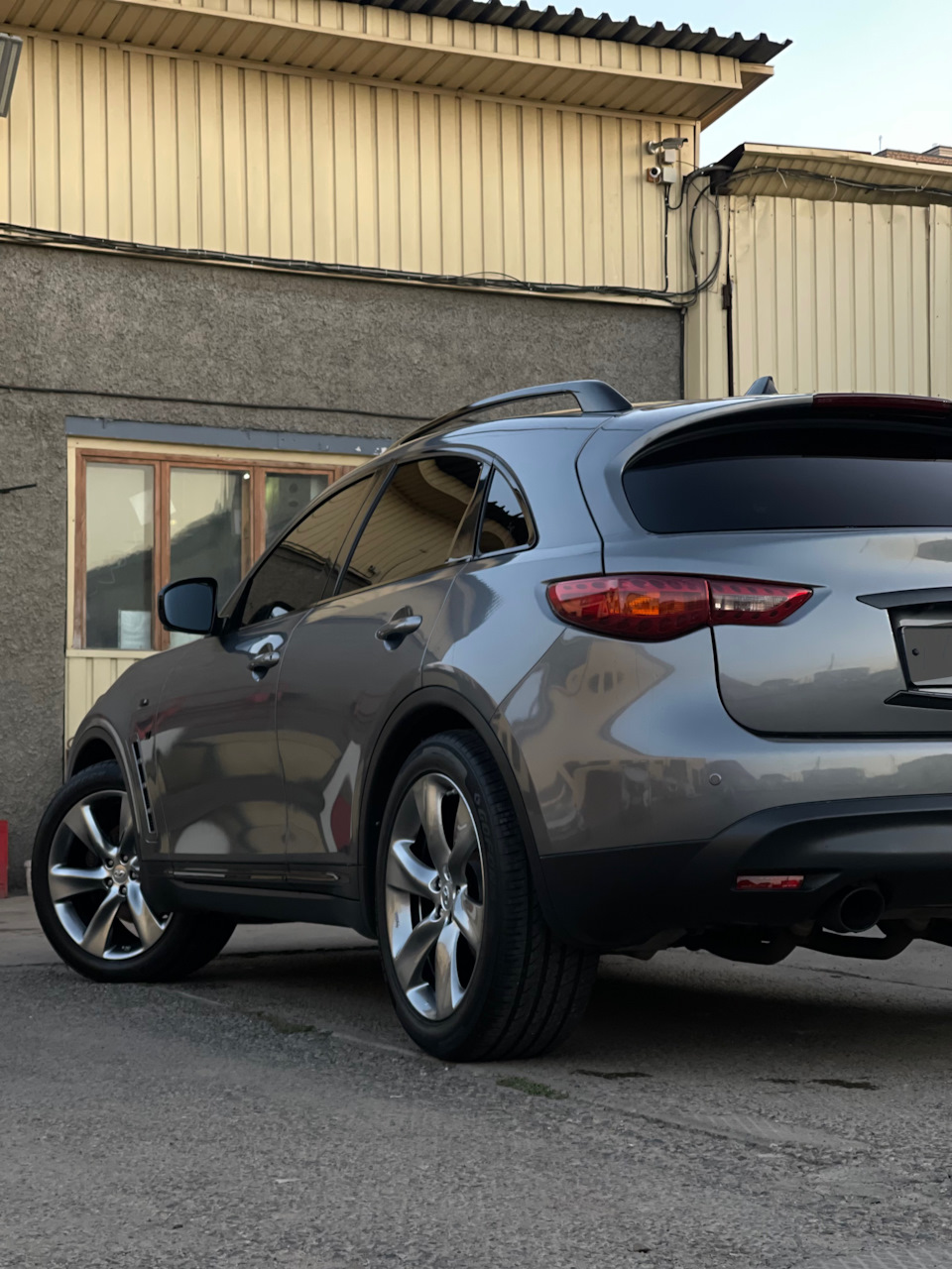 Остатки антихрома + окрас дисков и суппортов — Infiniti QX70, 3,7 л ...