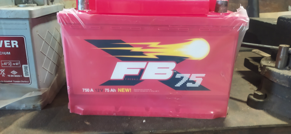 Замена аккумулятора — ГАЗ Газель, 2,4 л, 2006 года | своими руками | DRIVE2