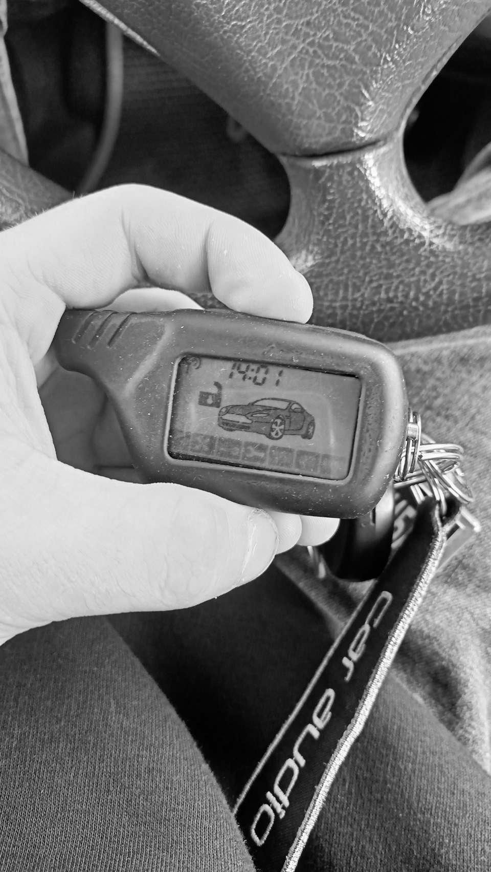 Беда с сигналкой😭 Решено! — Lada Приора седан, 1,6 л, 2011 года ...