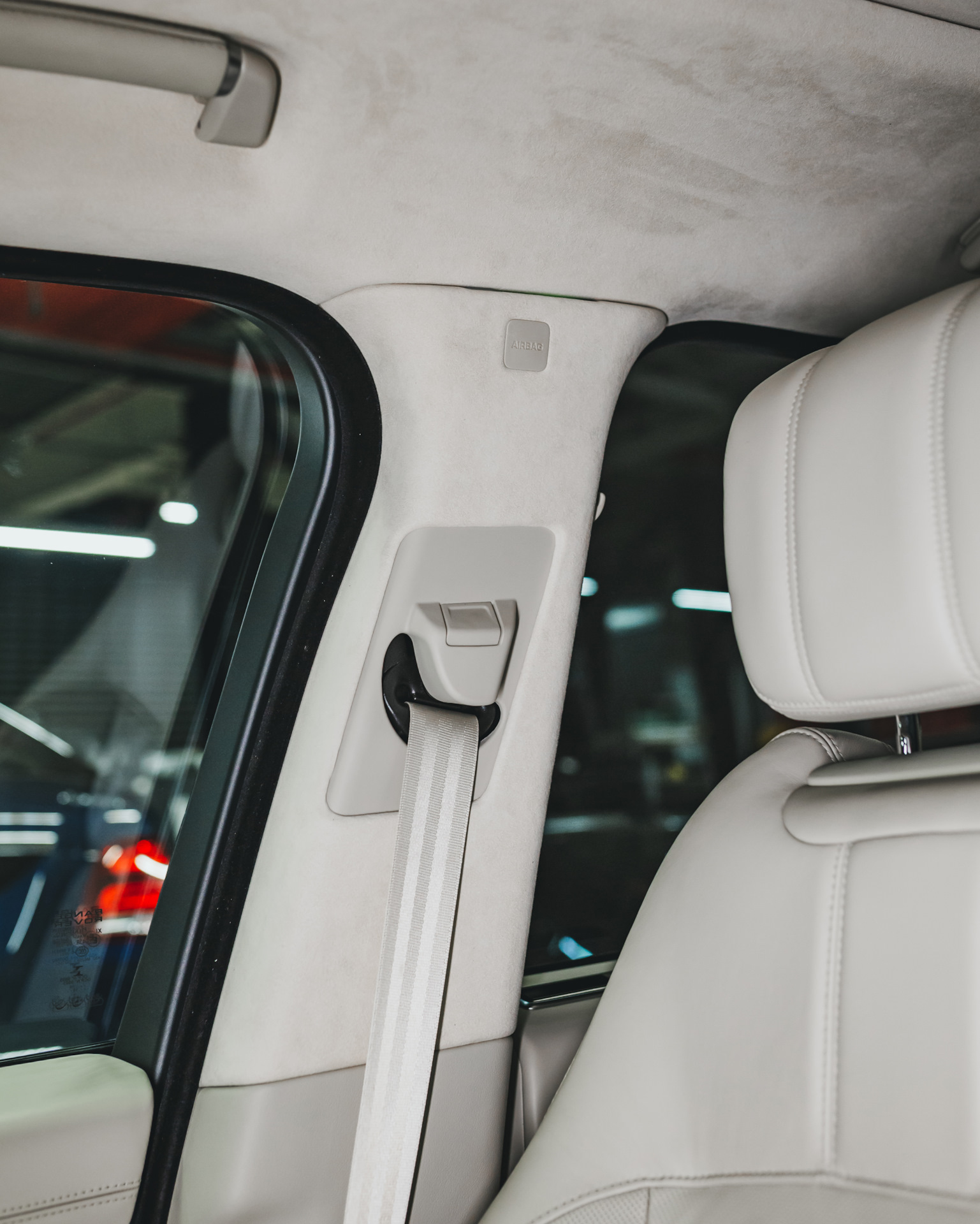 Как снять потолок range rover Перетяжка потолка в светлую алькантару на Range Rover - Grand Design на DRIVE2