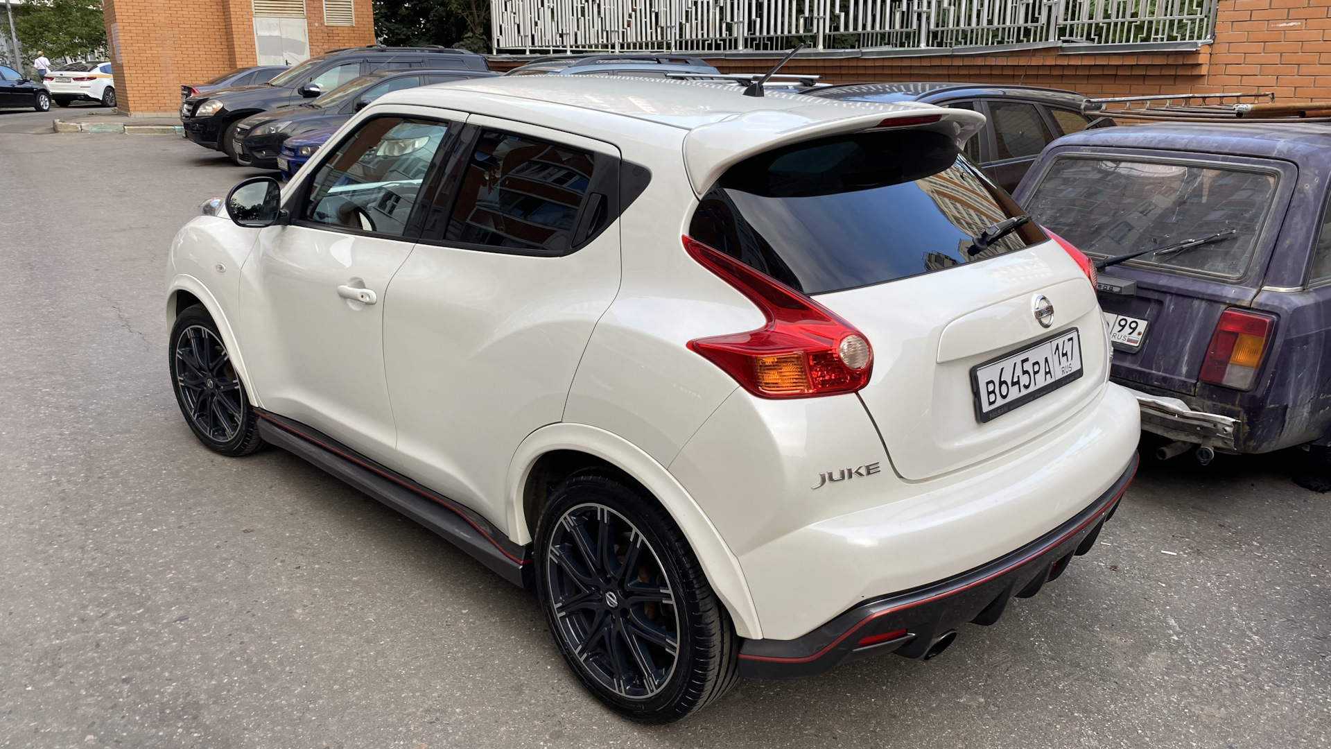 Nissan Juke (1G) 1.6 бензиновый 2014 | nismo Борзый на DRIVE2