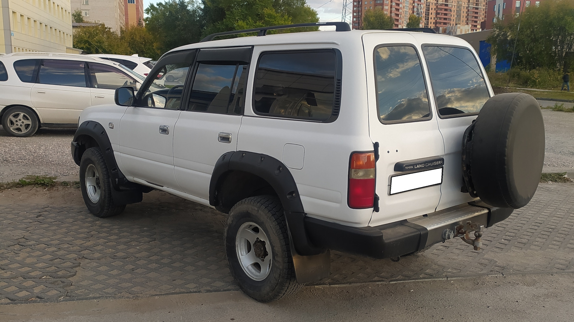 Продажа Toyota Land Cruiser 80 1995 (бензин, МКПП) — с историей  обслуживания — DRIVE2.RU