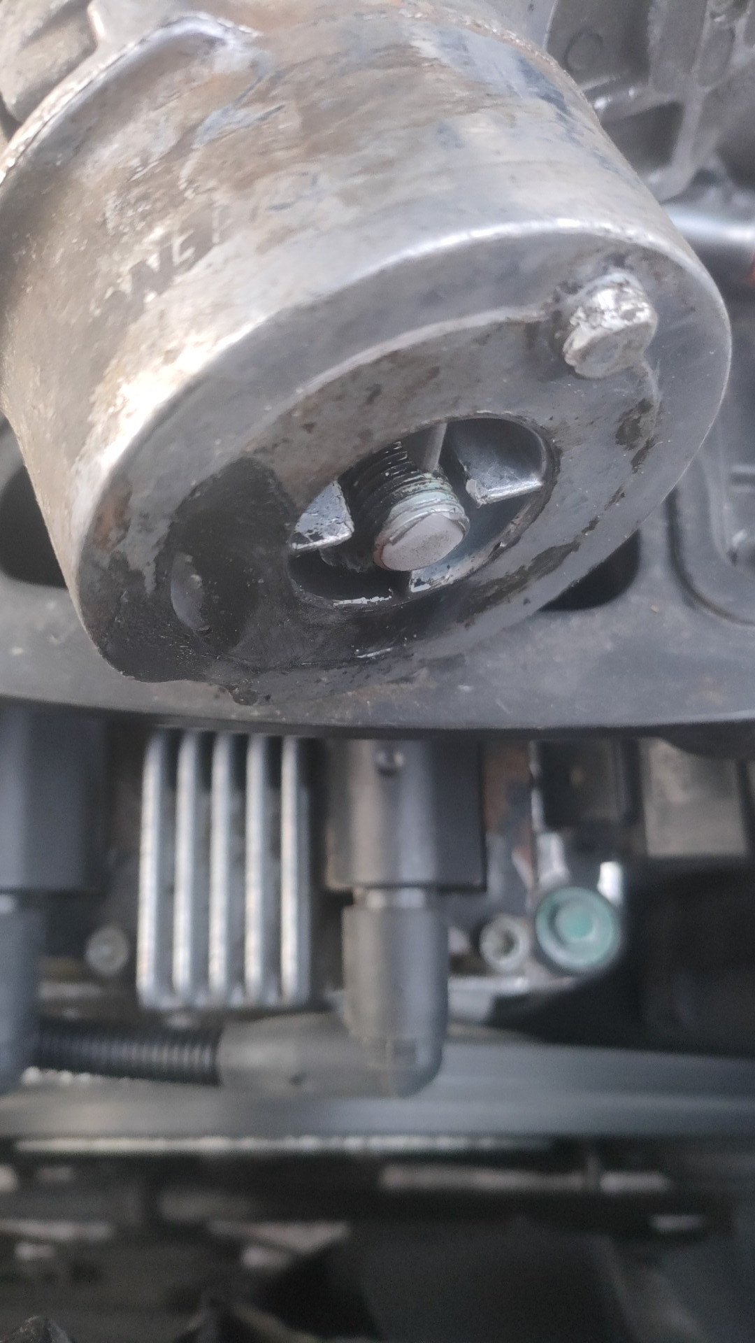 Опа баля / Какой подобрать новый болт ? — Audi A6 (C5), 2,4 л, 1998 ...