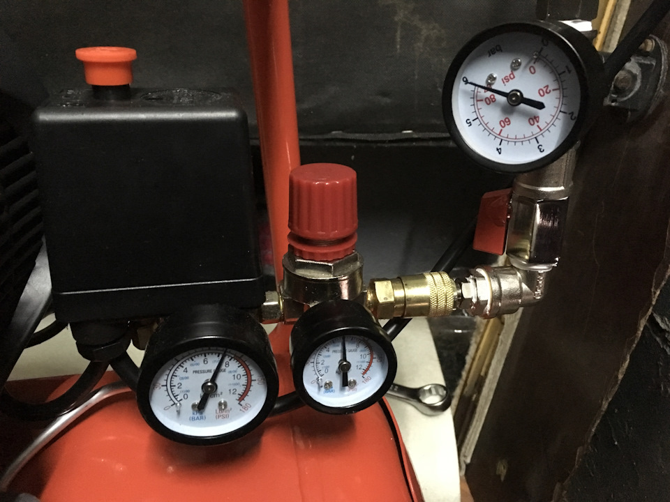 Гремит багажник — Volkswagen Passat B3, 1,9 л, 1991 года | своими ...