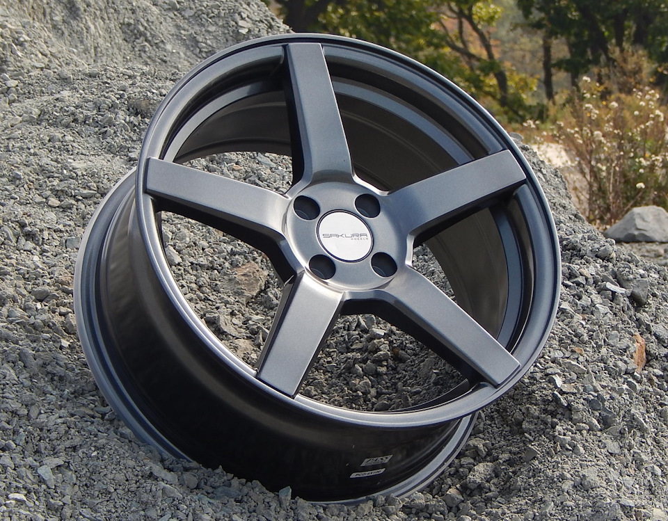 Новые диски 5 150 r18 sakura wheels белые фото