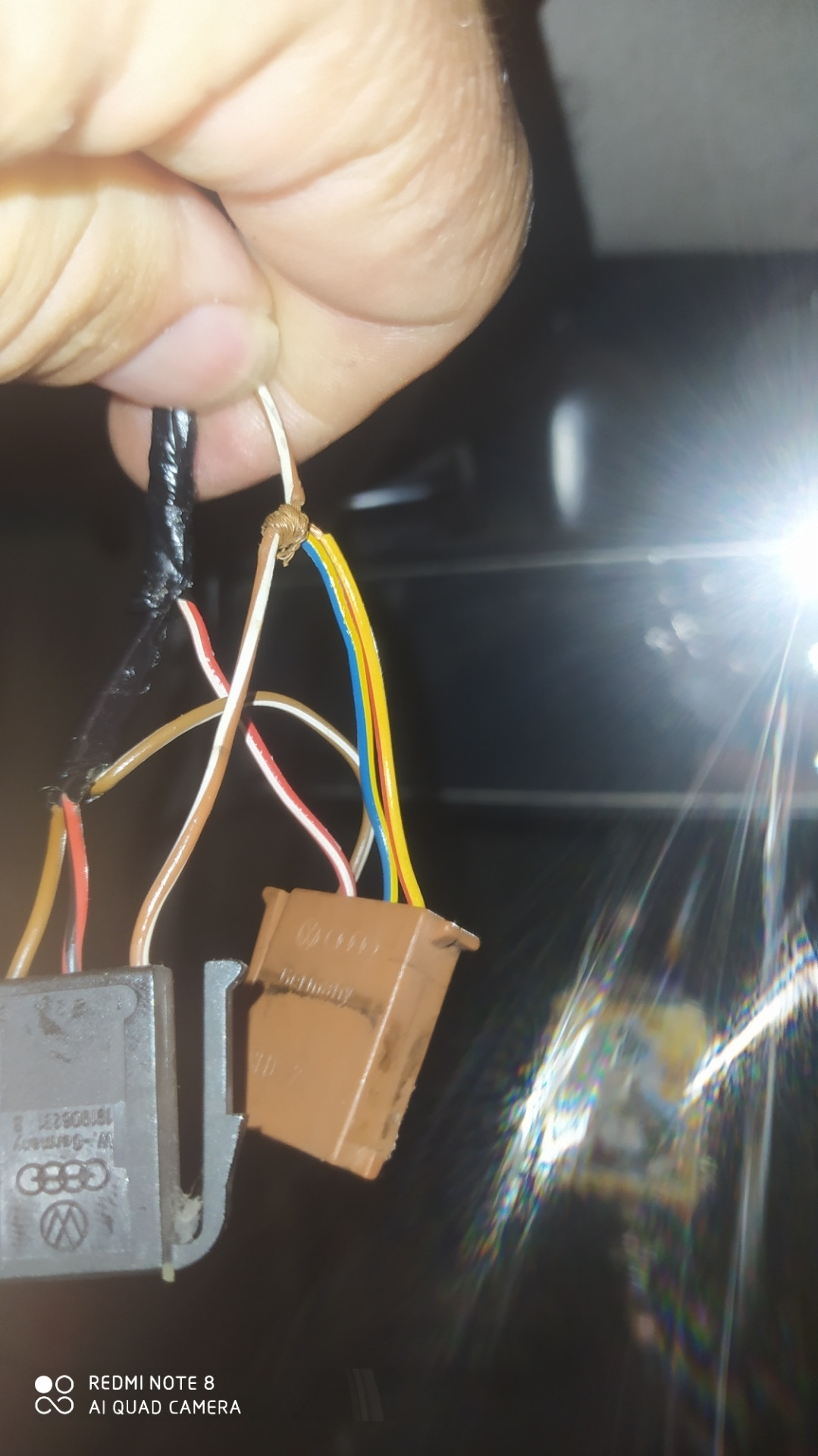 LED в салон MITSUBISHI OUTLANDER. Как правильно снять плафоны, чтобы ...