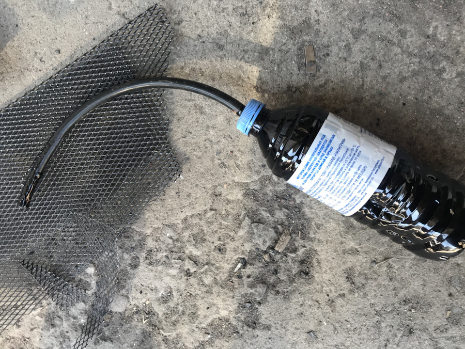 Вода под пассажирским ковриком, сетка в жабо — Lada Приора хэтчбек, 1,6 ...