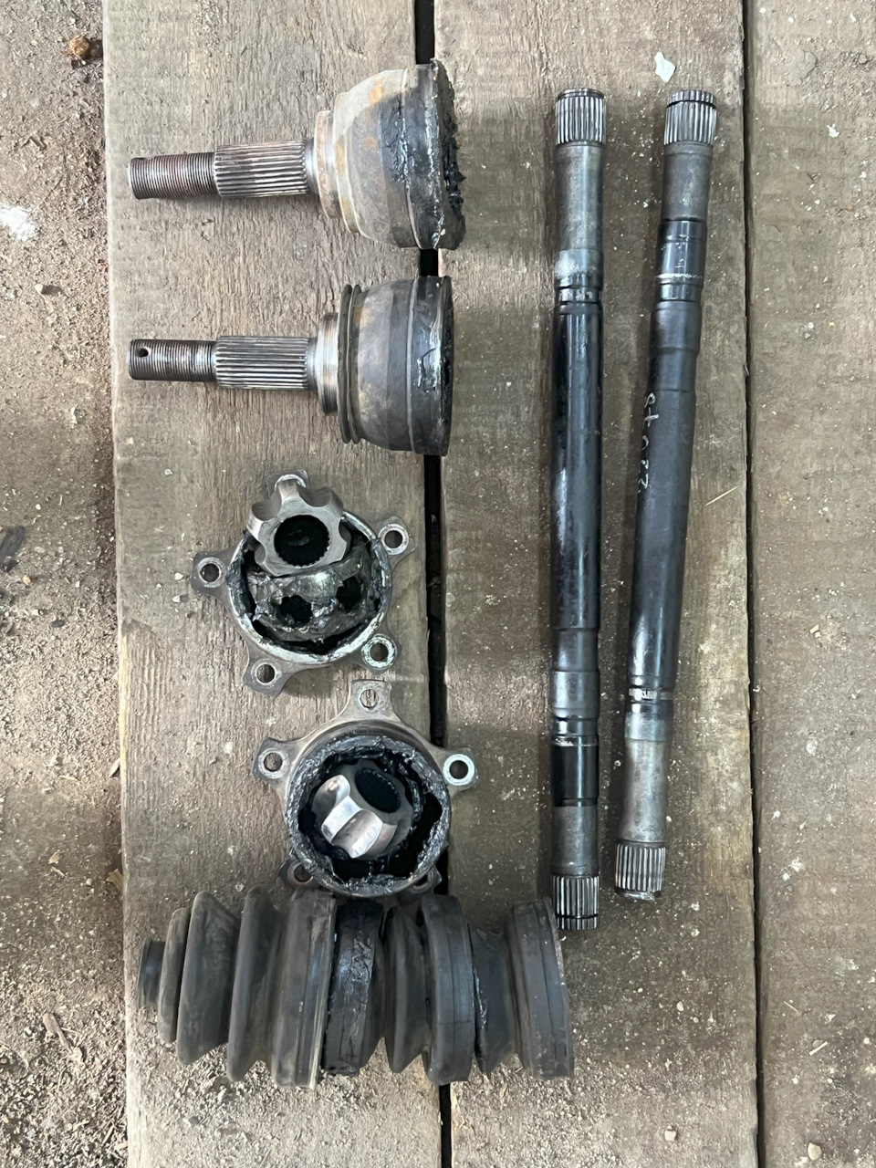 Фото в бортжурнале Nissan Laurel (C35)