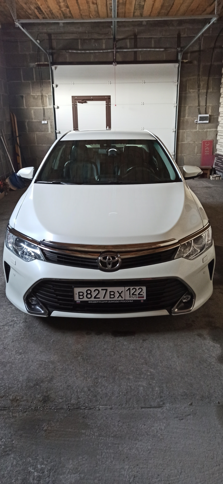 Новый сосед, с новыми номерами! — Toyota Camry (XV50), 2,5 л, 2015 года |  покупка машины | DRIVE2