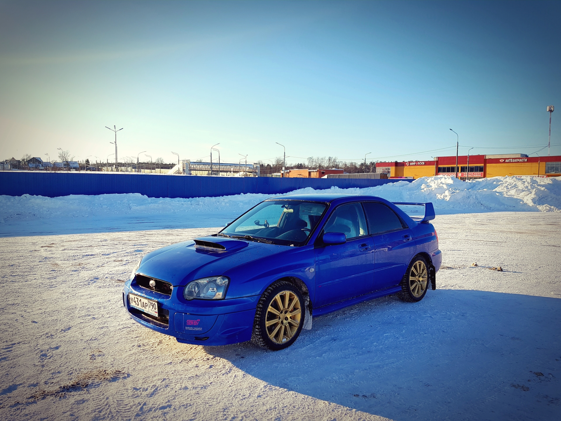 Subaru Impreza WRX STI зима