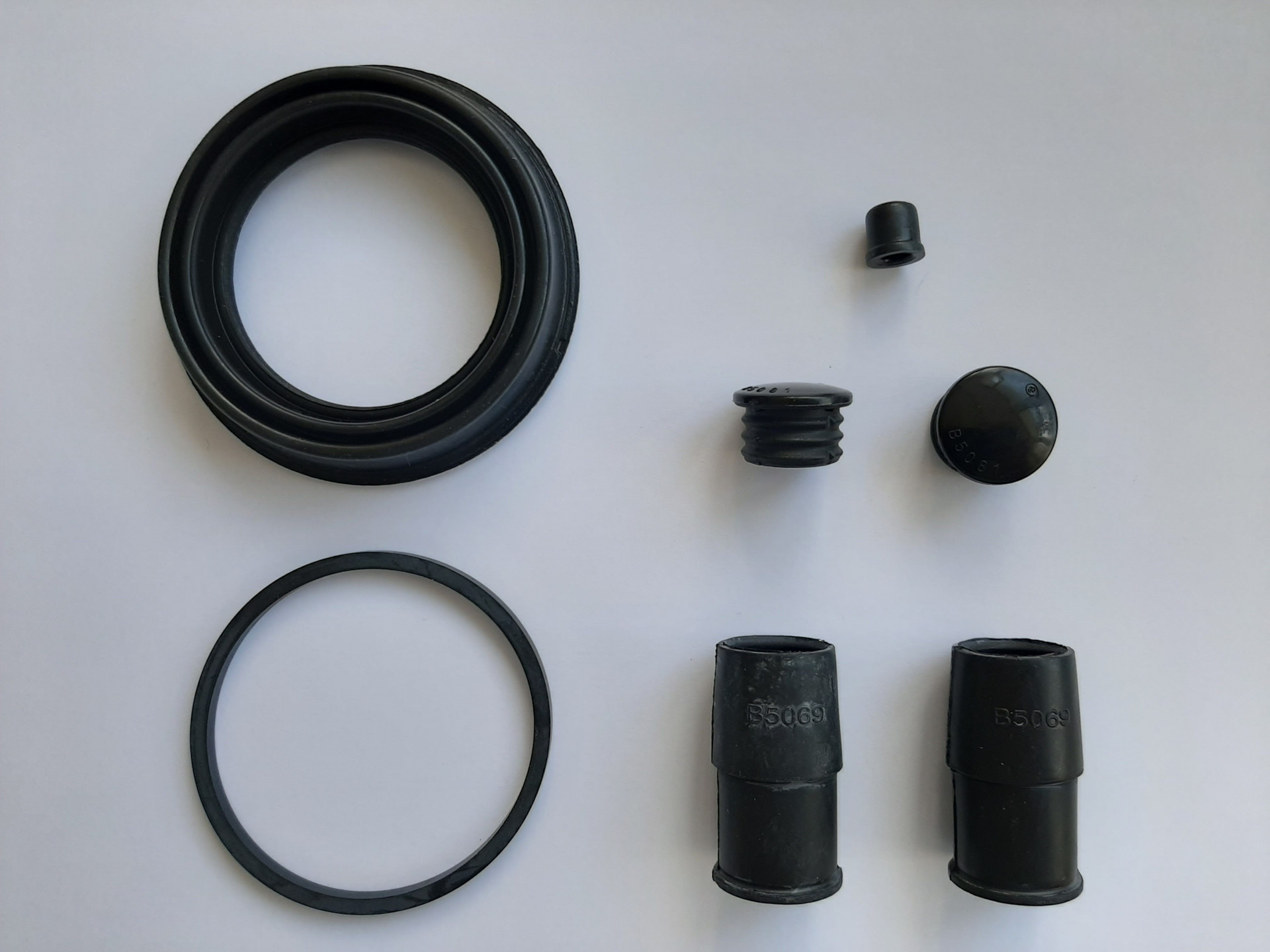 Ремкомплект суппорта переднего hyundai accent. Ремкомплект тормозного суппорта перед. Lynxauto ремкомплект тормозного суппорта. Ремкомплект тормозного суппорта перед. Ремкомплект тормозного суппорта форд транзит.