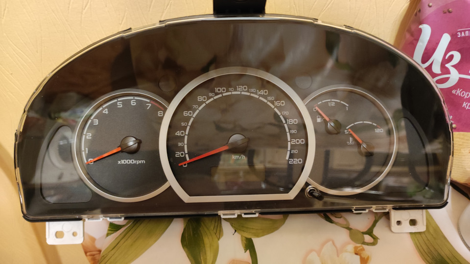 Пересвет приборной панели — Chevrolet Lacetti 5D, 1,6 л, 2012 года ...