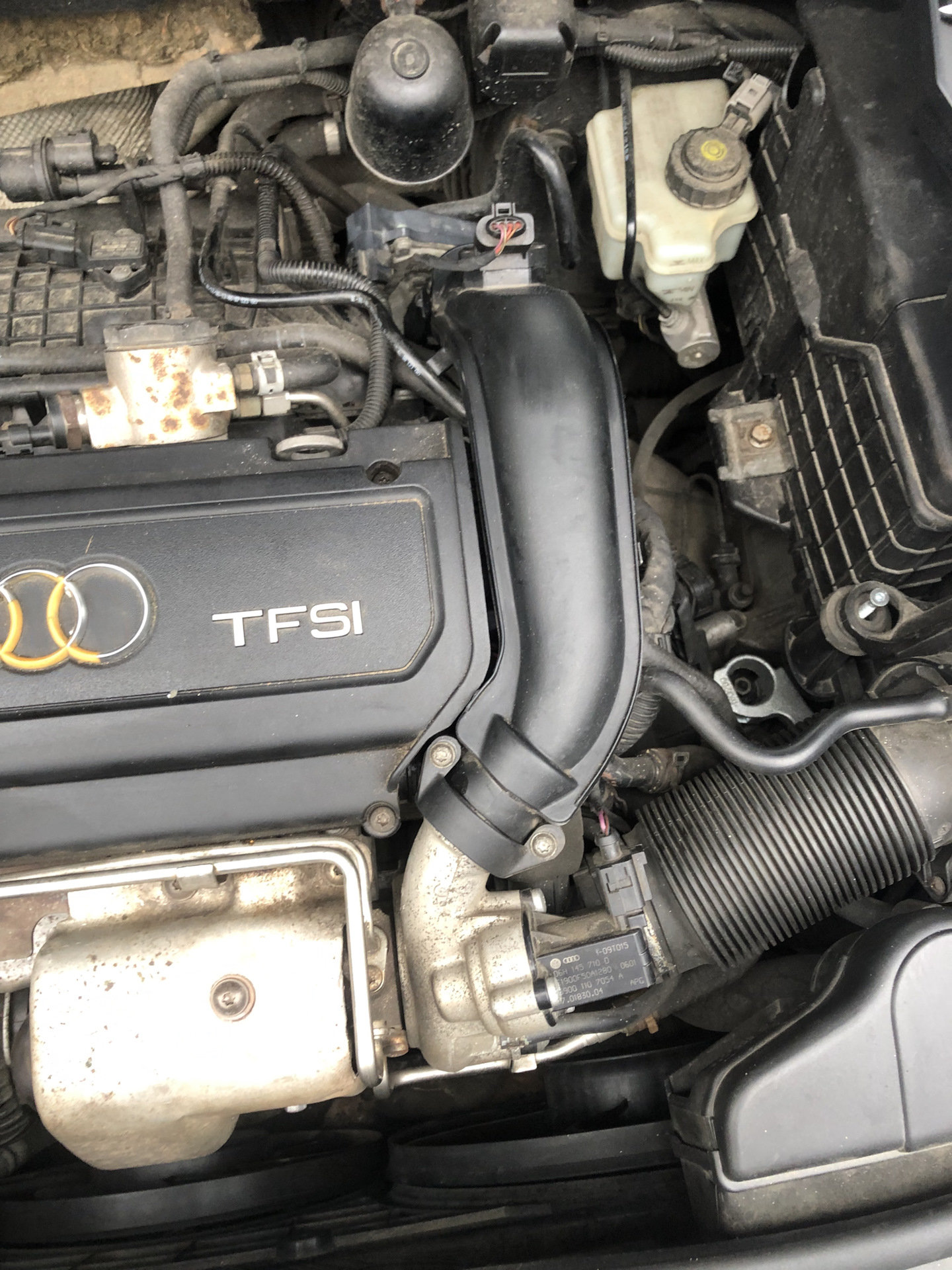 Чистим Дроссельную заслонку — Audi A3 Sportback (8PA), 1,4 л, 2010 года ...