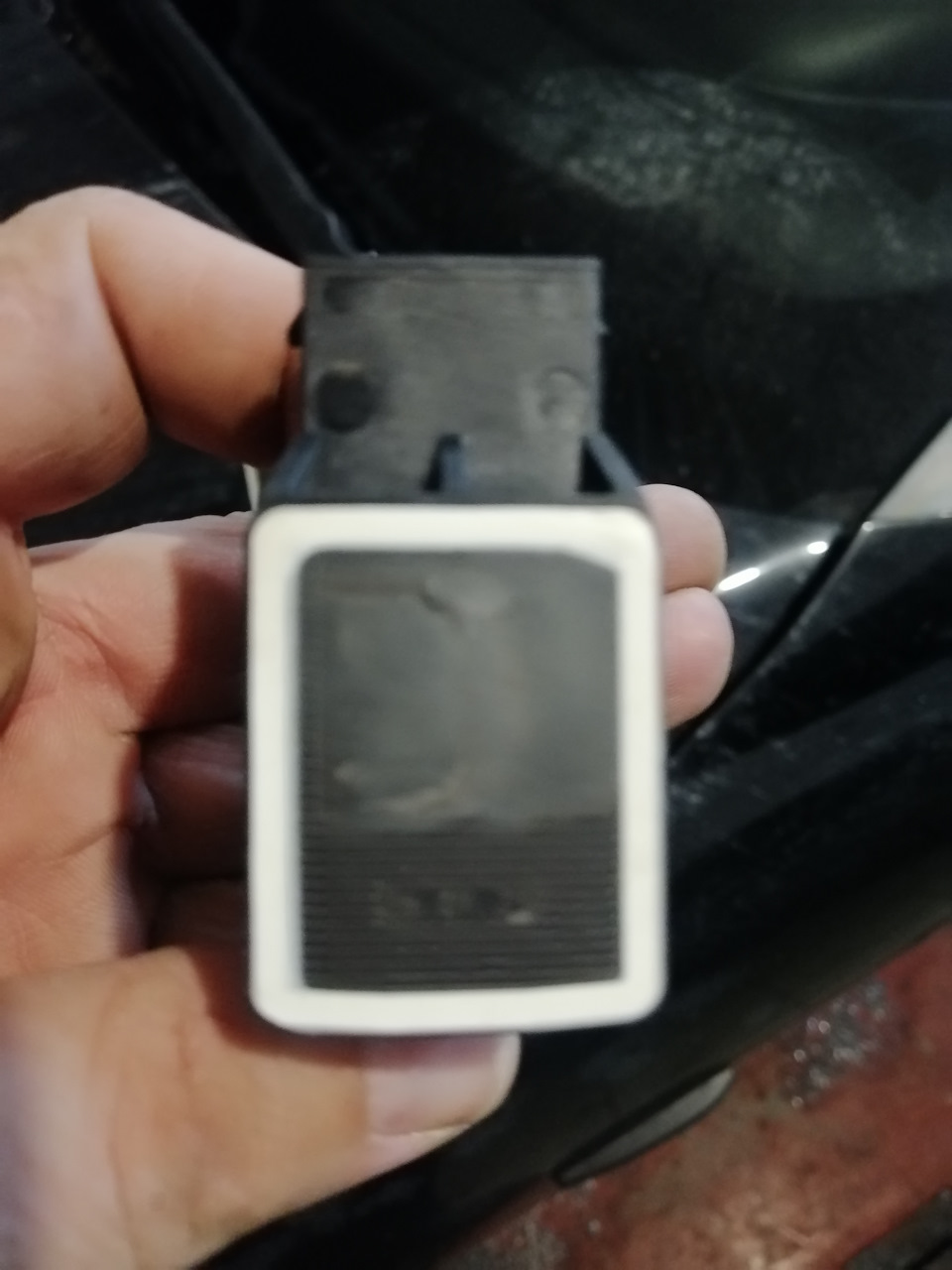 Точно он, если сказки про шлифовку правда — BMW 7 series (E65/E66)