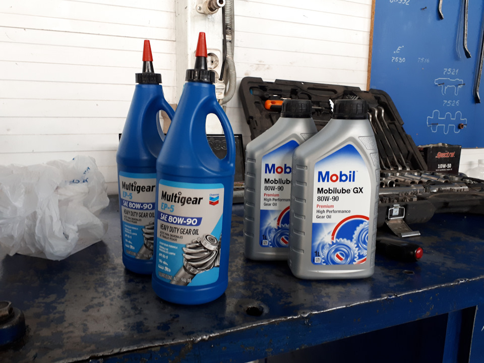 Замена масла МКПП и редуктора моста. — ГАЗ 31105, 2,4 л, 2006 года ...