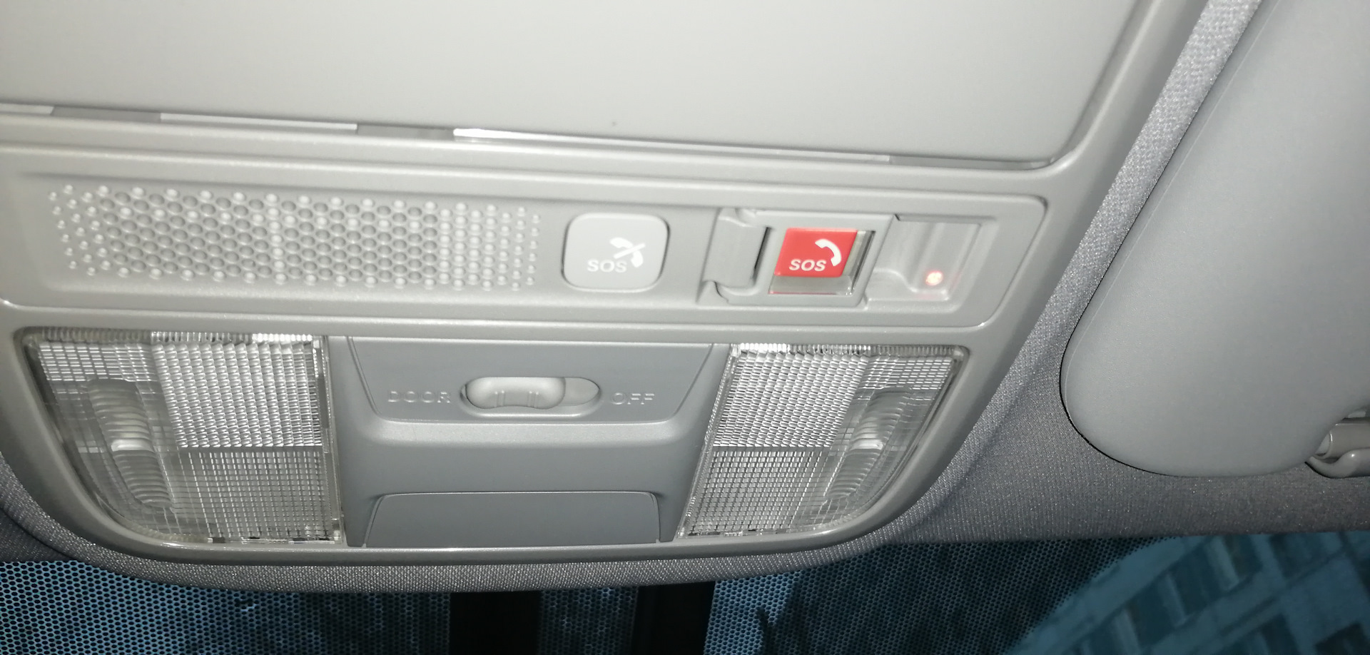 эра глонасс в polo sedan. эра глонасс ниссан икстрейл т32. эра глонасс кнопка рапид. эра глонасс горит красным. эра глонасс горит красным.