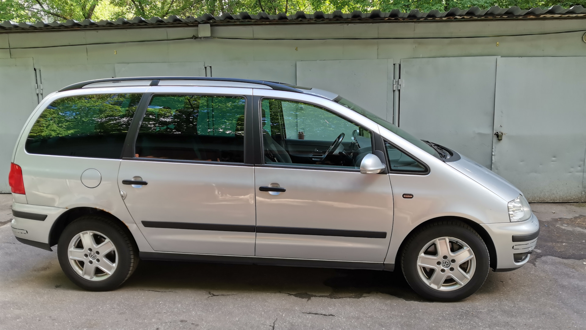 Фольксваген шаран 1999 года синий. Шаран бензин. Volkswagen sharan i рестайлинг 2. Фольксваген шаран 1997г 2. Климат шаран.