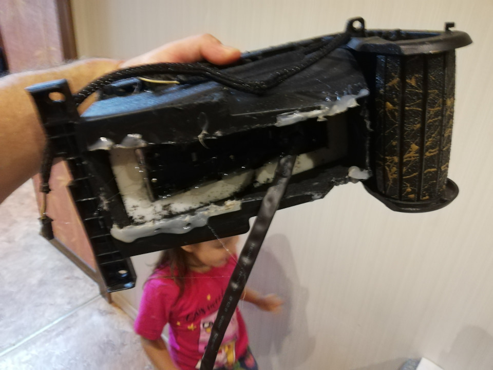 Разделение панельки от магнитолы.) — Volvo S60 (1G), 2,4 л, 2007 года ...