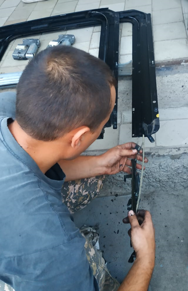 ZNAAAgPSoeA 960 Как обслуживать люк на автомобиле