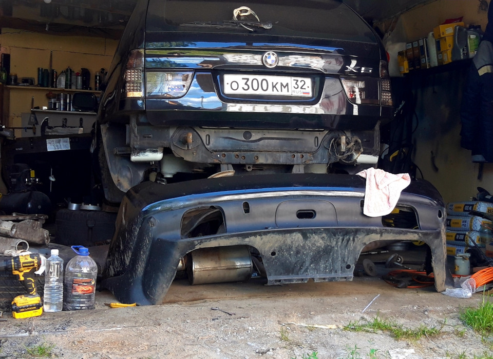 Photo from the logbook BMW X5 (E53)