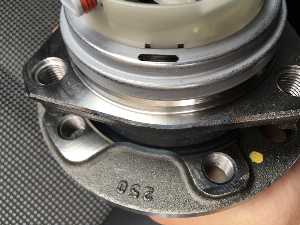 Замена сайлентблоков задней балки Febi, регулировка задней балки у ...