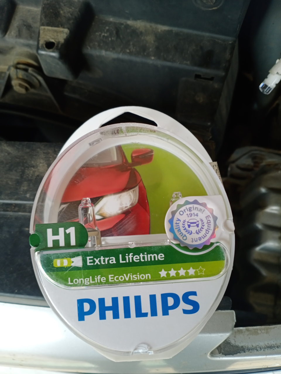 Замена Ламп в противотуманках — Peugeot 807, 2,2 л, 2003 года | своими ...